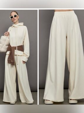 Norma Kamali Boyfriend Elephant Sweatpant Cream Small New